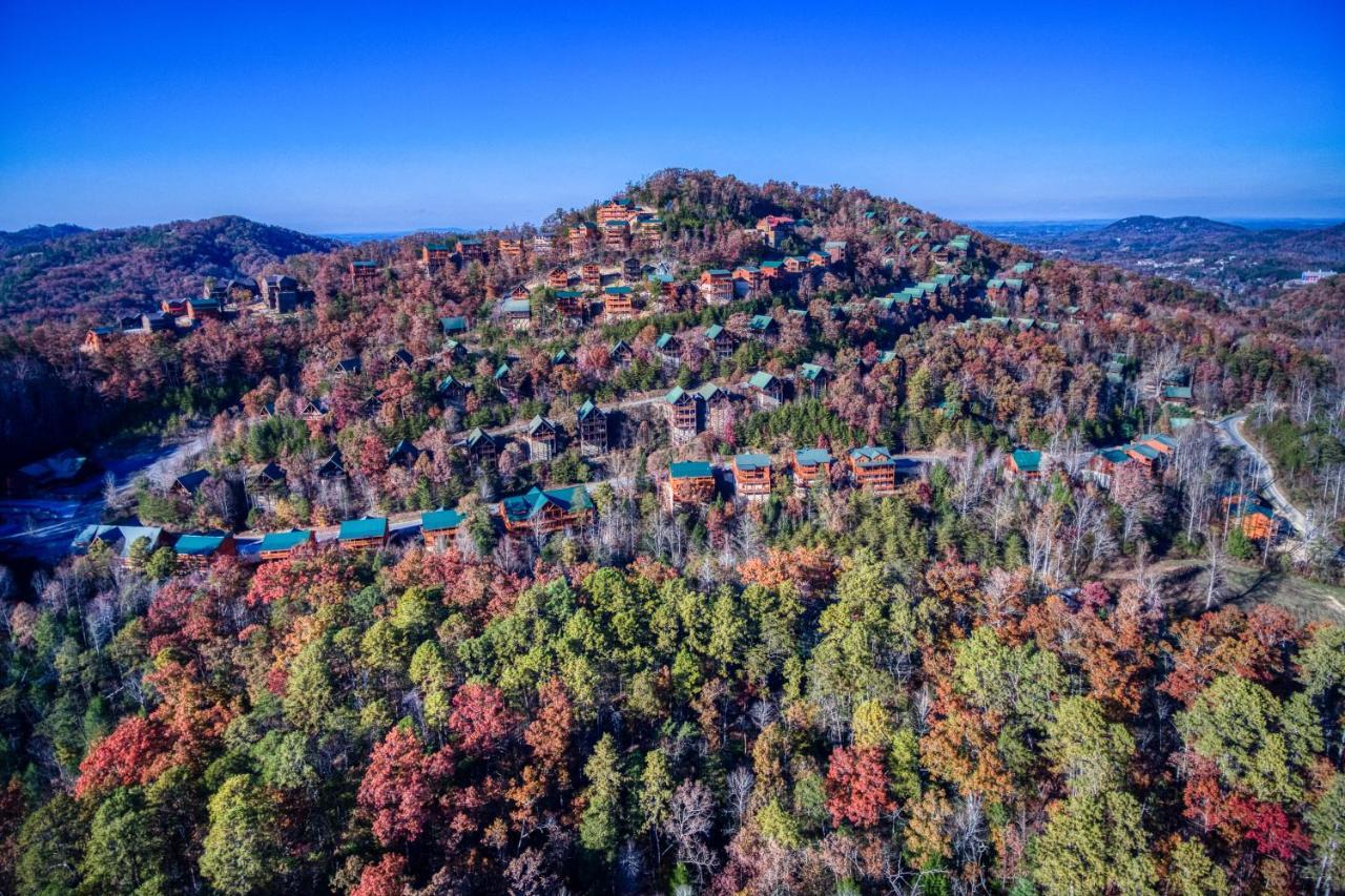 Above All Pigeon Forge Exterior photo