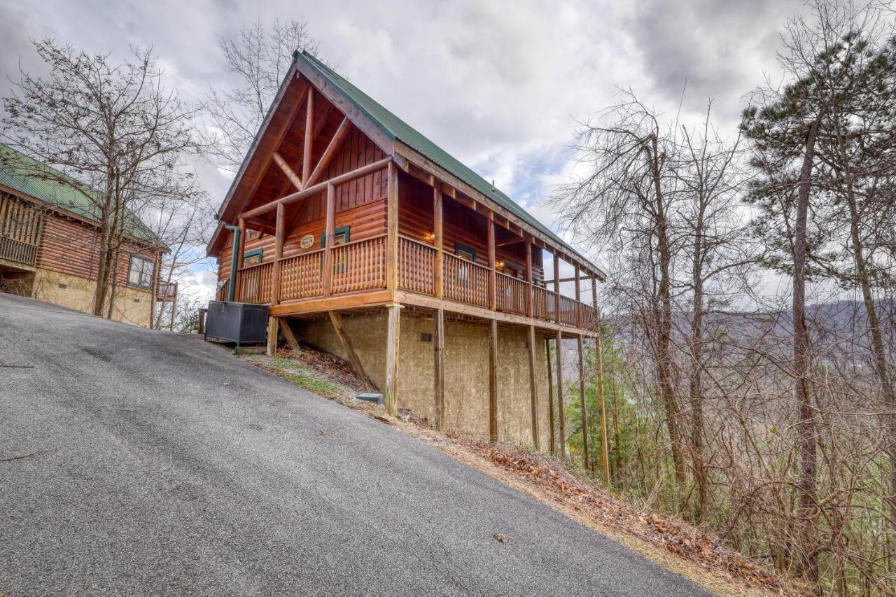 Above All Pigeon Forge Exterior photo